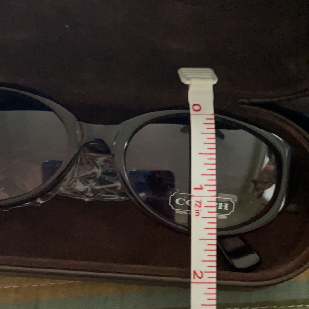 New without tags Coach sunglasses - Picture 7 of 7